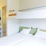 Ibis Отель 2*