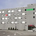 Ibis Отель 2*