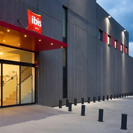 Ibis ホテル