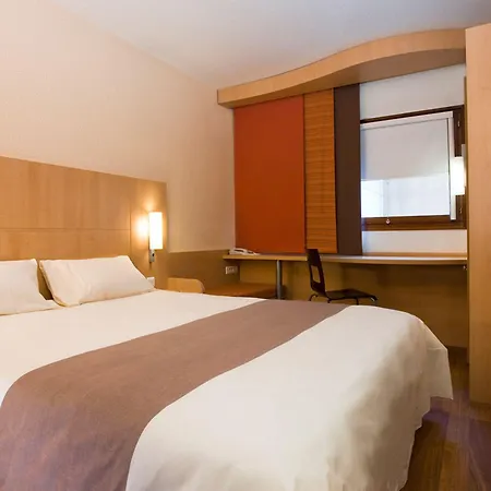 Ibis 2* Овьедо