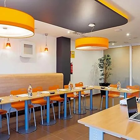 Ibis Oviedo