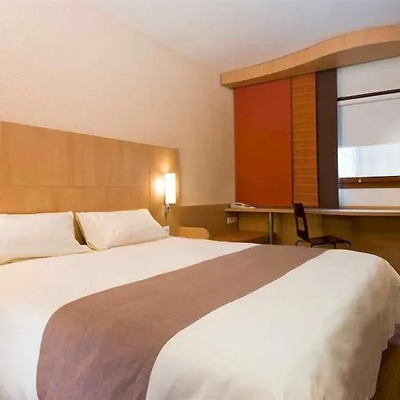 Ibis 2* オビエド