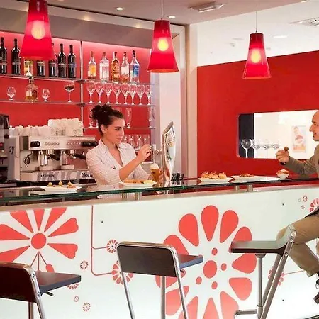 Ibis Отель 2*