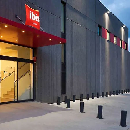 ホテル Ibis
