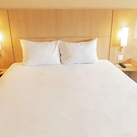 Ibis Oviedo